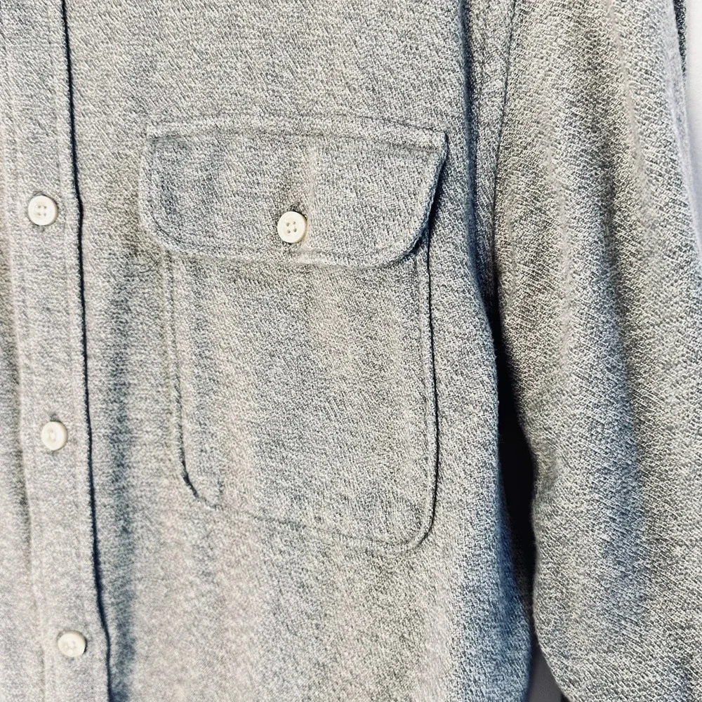 The North Face Mens M Gray‎ Long Sleeve Button Up Shirt Two Pocket Casual FLAWED